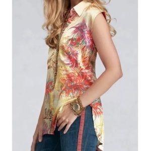 NEW CAbi 100% Silk Sleeveless Feather button top